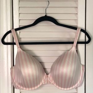 Victoria’s Secret, Lined Perfect Coverage 36DDD